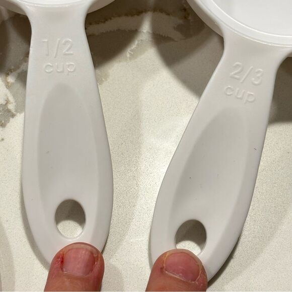 Set of 4 pcs White Plastic Kitchen Baking Measuring Measure Spoon Cup Set - Picture 12 of 16